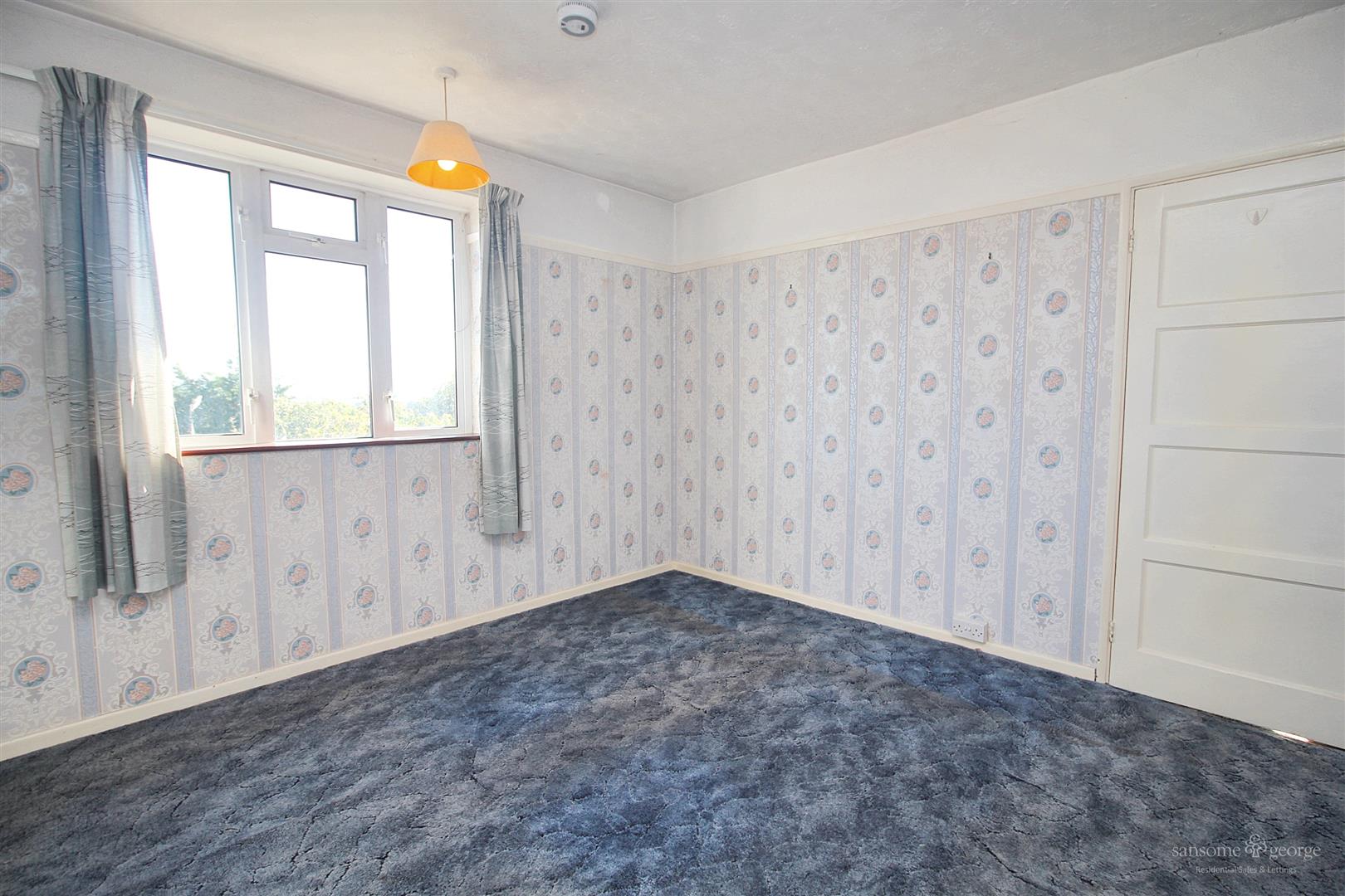 Links Drive, Tilehurst, Reading